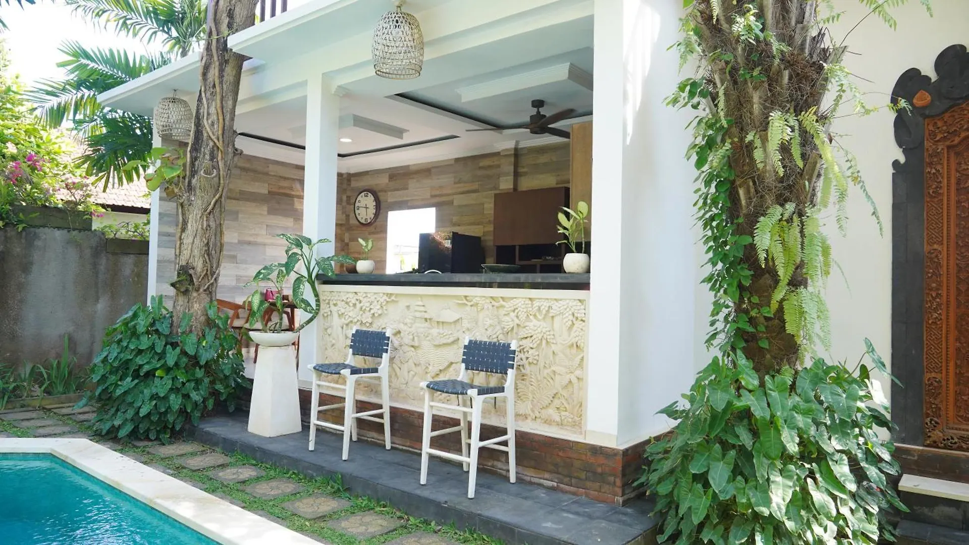 The Laras Villa - 3Br Villa In Jimbaran Badung