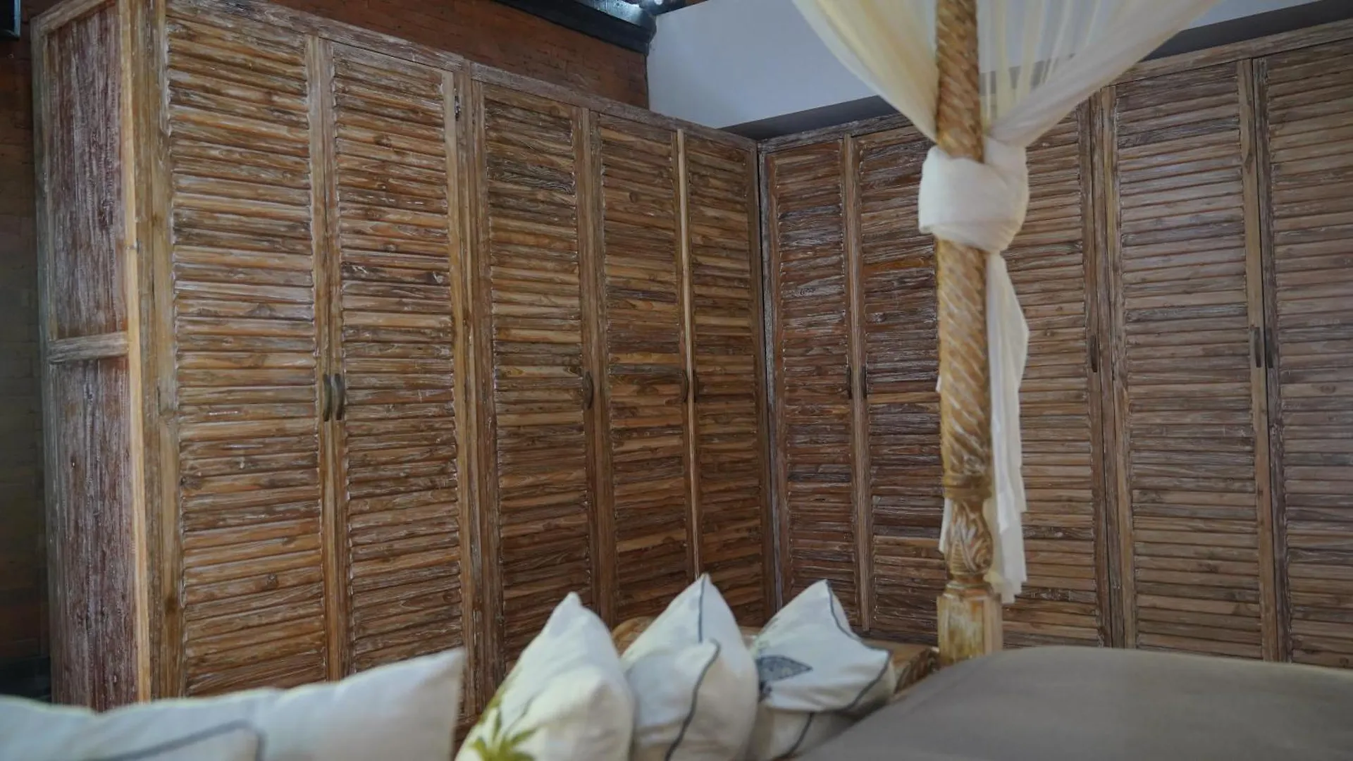 The Laras Villa - 3Br Villa In Jimbaran Badung   Badung (Bali)